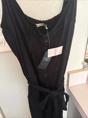 Abercrombie & Fitch Black Sleeveless Button-Front Midi Dress with Self-Tie Waist
